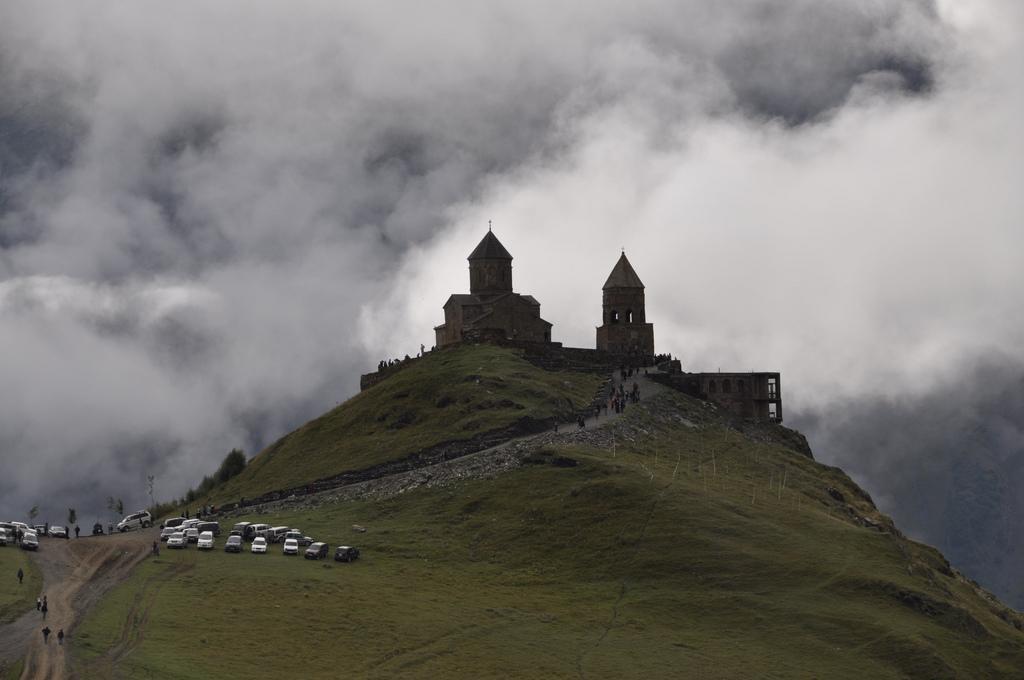 Nino Khetaguri Guest House Kazbegi Eksteriør billede